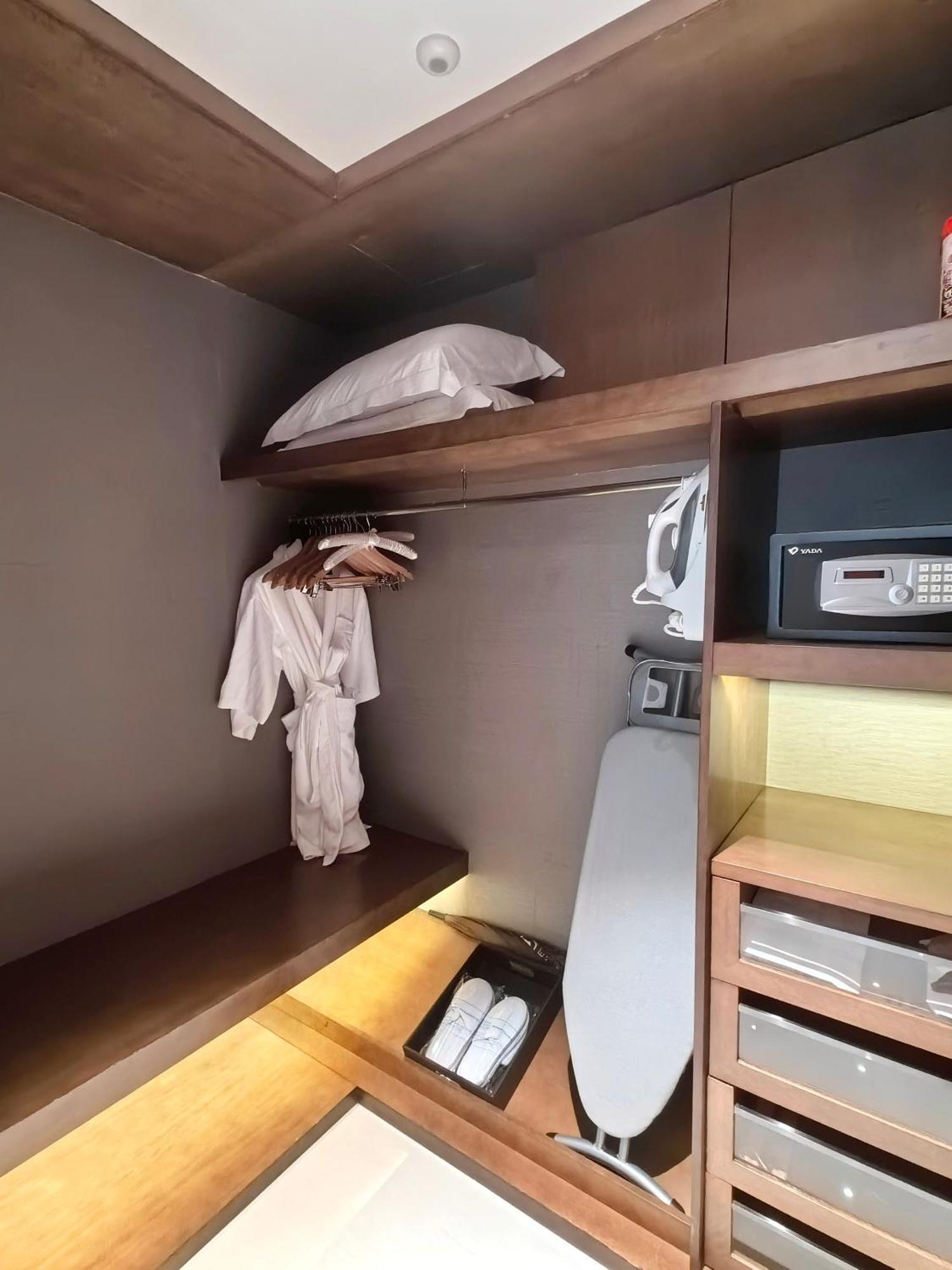 Doubletree By Hilton Ningbo Beilun Hotel Ngoại thất bức ảnh