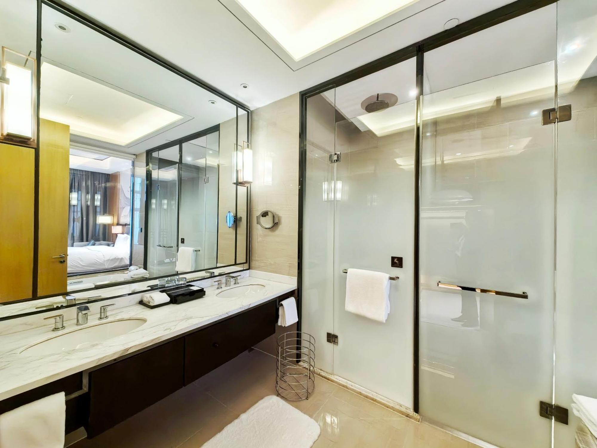 Doubletree By Hilton Ningbo Beilun Hotel Ngoại thất bức ảnh